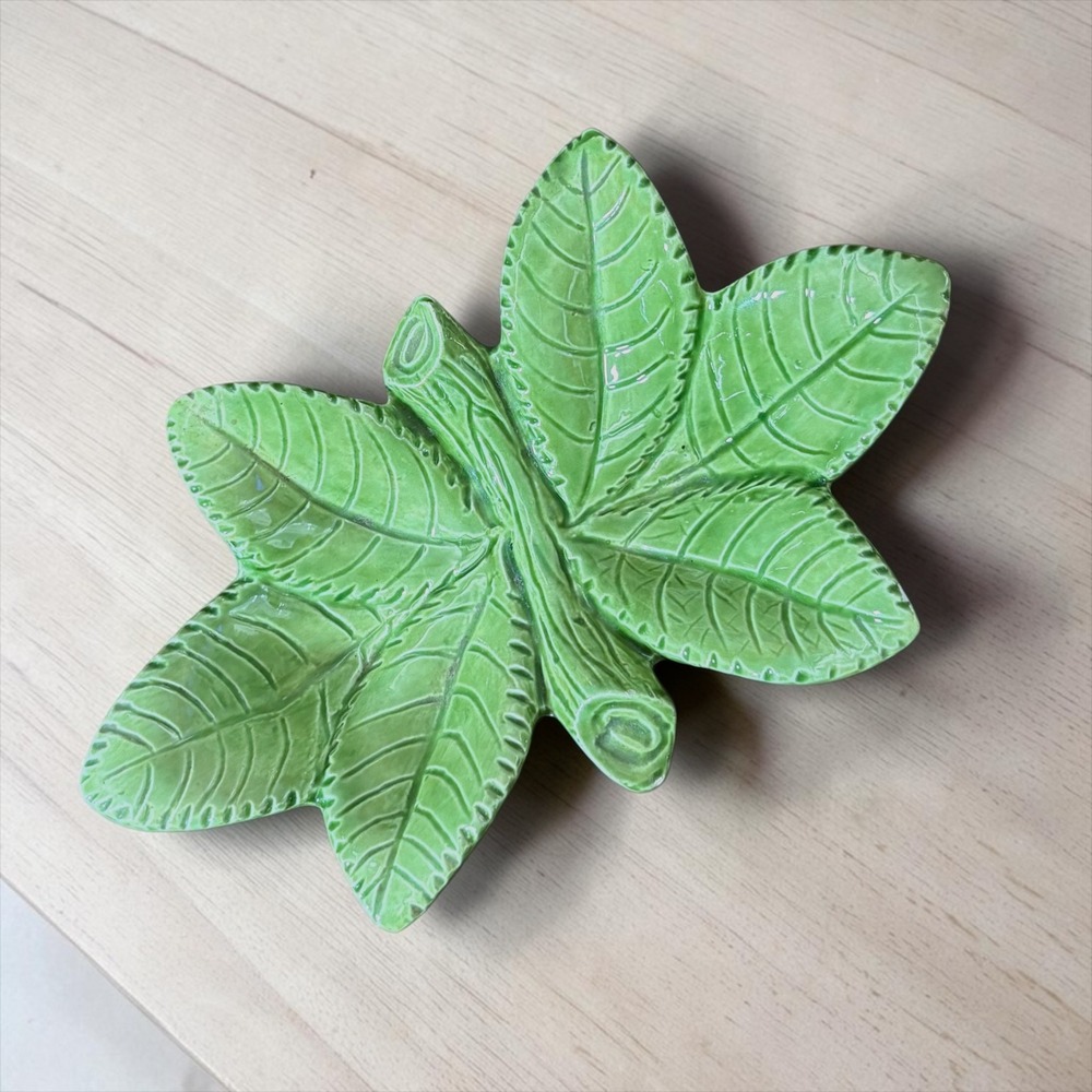Vintage Green Glazed Ceramic Leaf Trinket Dish Botanical Catchall Tray 8in x 5in